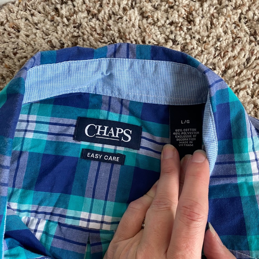 Button down Lot - Picture 6 of 6